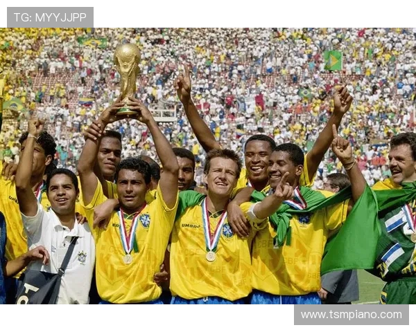 足球场上球星风采真实呈现瞬间展现球技与激情 足球场上球星风采真实呈现瞬间展现球技与激情