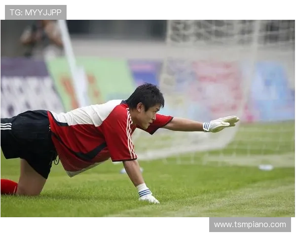 足球场上边跑边飞的传奇人物是谁他的极速与技巧震撼全场 足球场上边跑边飞的传奇人物是谁他的极速与技巧震撼全场